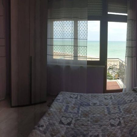 Sky Beach ชิวิตาโนวา มาร์เค ภายนอก รูปภาพ